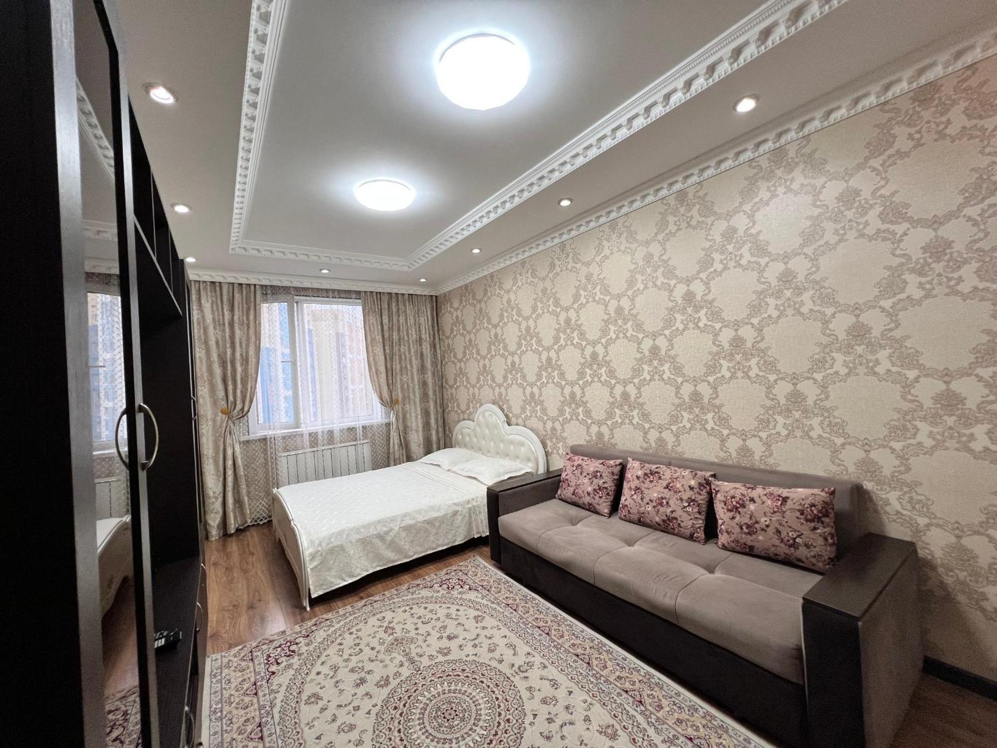 Apartmens In Complex Almaly 83-51